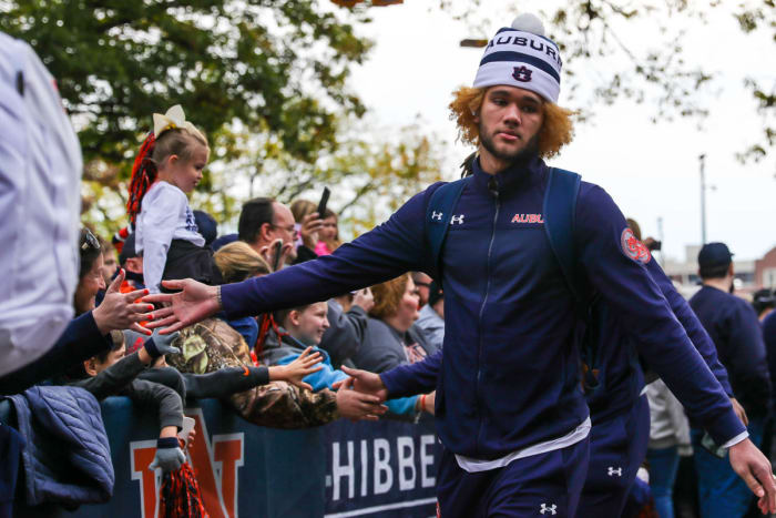 NCAA Football- Western Kentucky at Auburn 2022_11-19-2022_22819